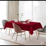 Nappe en polyester de 90 po x 156 po, bordeaux – Image 9