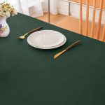 Nappe en polyester vert forêt 90 x 156'' – Image 5